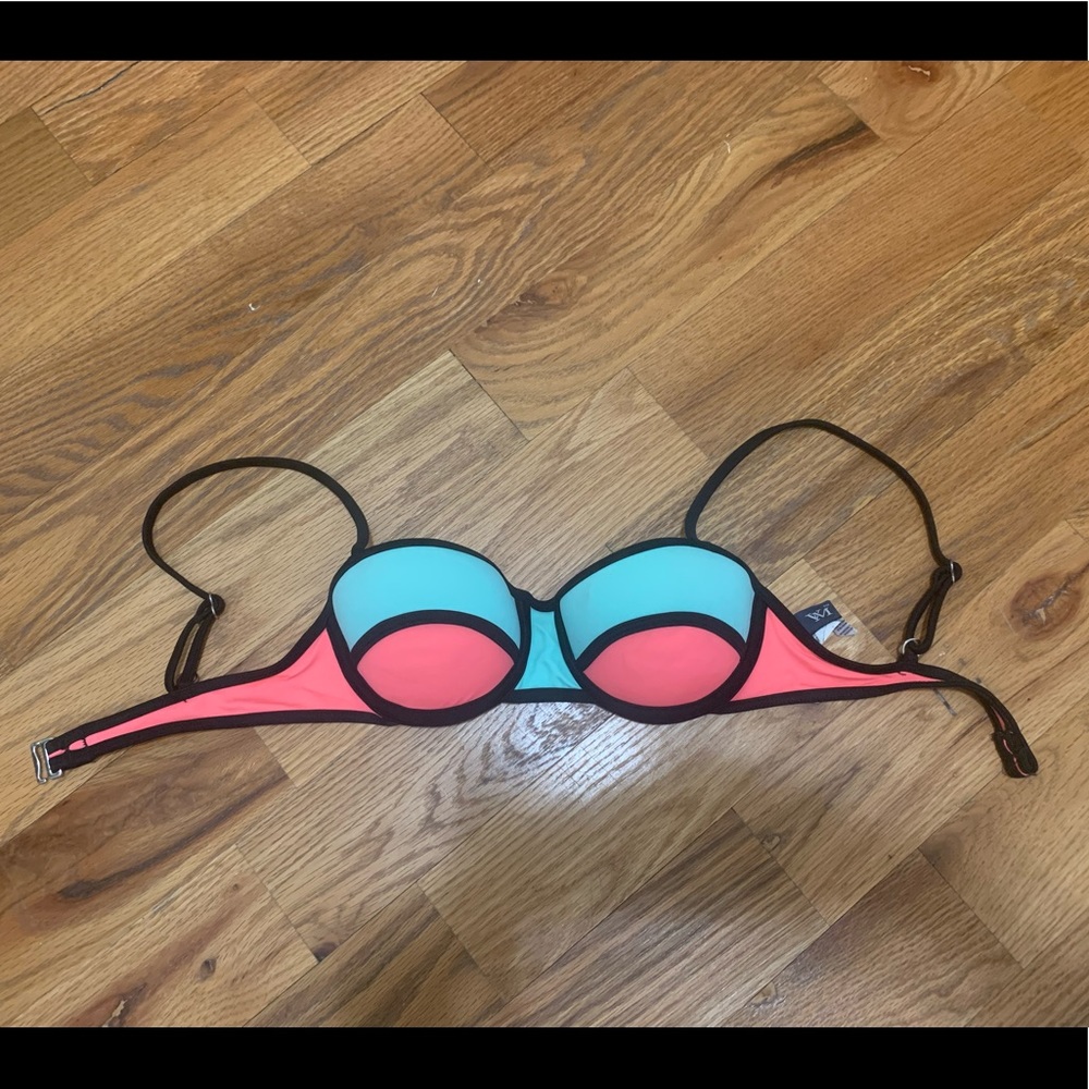 VM colorful bathing suit bikini top
